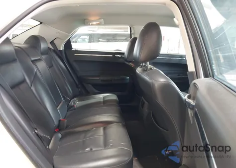 2010 Chrysler 300 Touring/Signature Series/Executive Series from USA, damaged, VIN 2C3CA5CVXAH326727